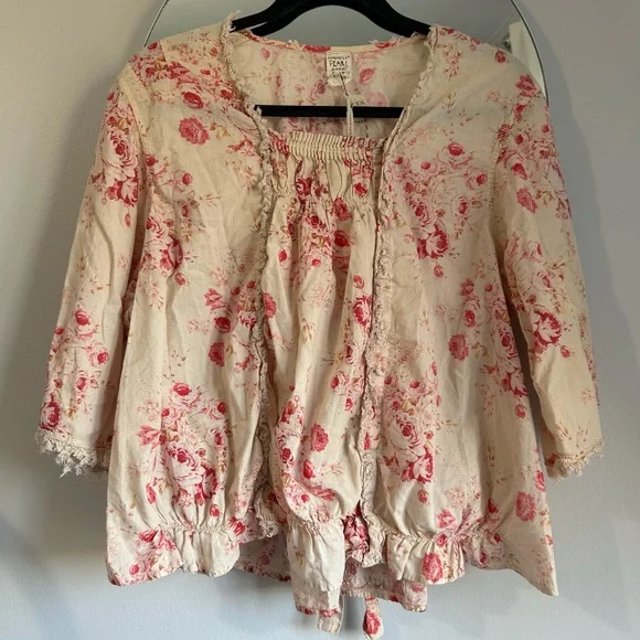 ❌SOLD❌Magnolia Pearl Floral Millie Jo Blouse TOP 1413 - Picture 2 of 10